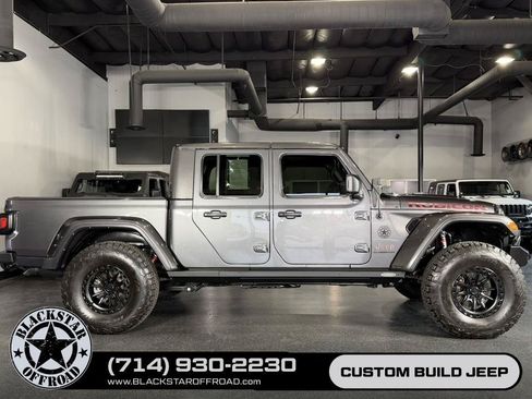 Used 2021 Jeep Gladiator Rubicon AWD/4WD image 1