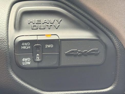 Used 2024 RAM 2500 Big Horn AWD/4WD image 29
