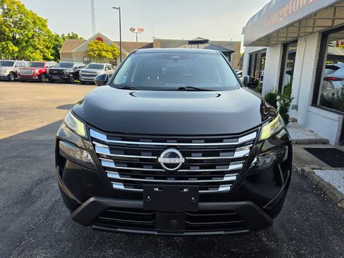 Used 2024 Nissan Rogue SV AWD/4WD image 25