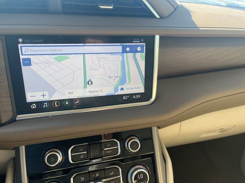 Used 2021 GMC Yukon XL Denali w/ Denali Premium Package RWD image 24