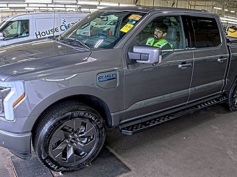 Used 2025 Ford F150 Lightning Lariat AWD/4WD image 1