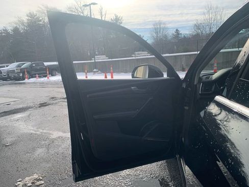 Used 2025 Audi Q5 2.0T Premium Plus image 17