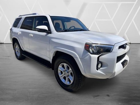 Used 2017 Toyota 4Runner SR5 Premium RWD image 4