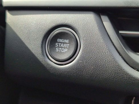 Certified 2024 Kia Seltos EX AWD/4WD image 17