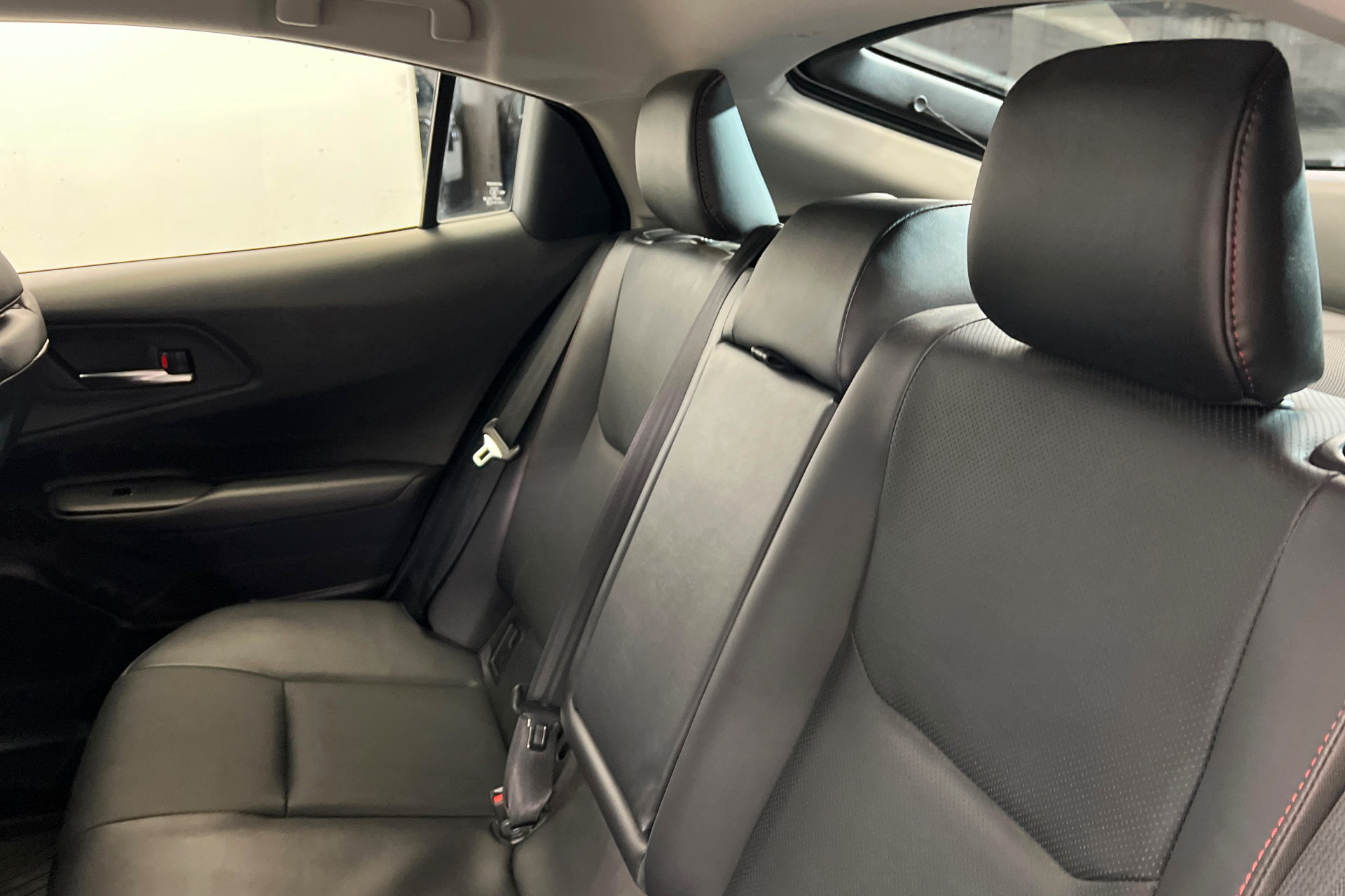 Certified 2026 Toyota Prius Plug-In Hybrid w/ Limited Premium Package FWD image 21