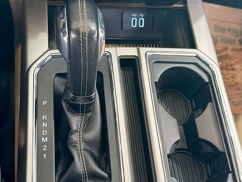 Used 2016 Ford F150 Lariat image 17