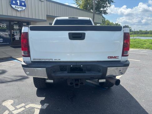 Used 2012 GMC Sierra 2500 SLE w/ SLE Preferred Package AWD/4WD image 4