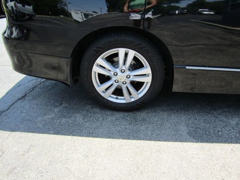 Used 2015 Nissan Quest Platinum image 15