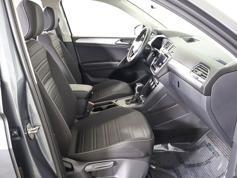Used 2023 Volkswagen Tiguan S image 31