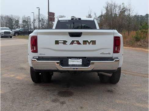 New 2026 RAM 3500 Tradesman AWD/4WD image 5