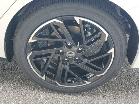 New 2026 Nissan Sentra SR w/ Floor Mat Package image 20