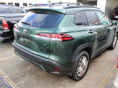Used 2026 Toyota Corolla Cross LE FWD image 10
