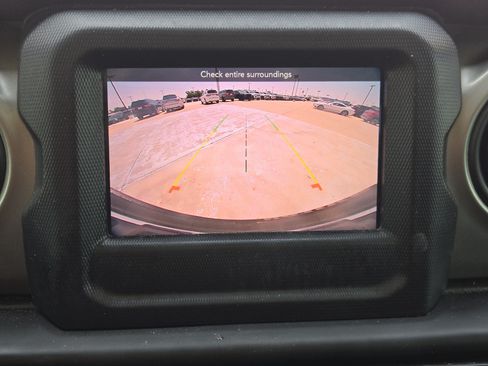 Used 2020 Jeep Wrangler Unlimited Sport S AWD/4WD image 19