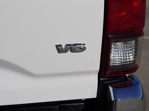 Used 2023 Toyota Tacoma TRD Off-Road image 13