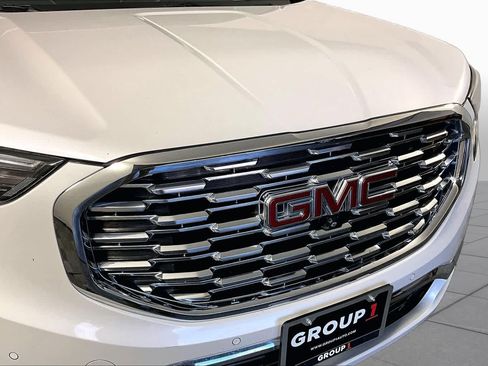 Used 2020 GMC Terrain Denali w/ Denali Premium Package FWD image 28