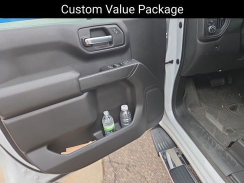 Certified 2021 Chevrolet Silverado 1500 Custom w/ Custom Max Trailering Package AWD/4WD image 14