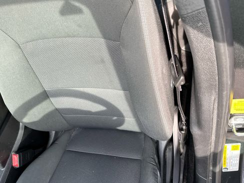 Used 2018 Chevrolet Cruze LT image 5