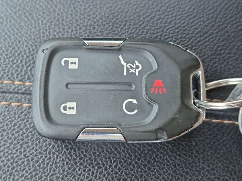 Used 2022 GMC Terrain AT4 w/ Infotainment Package II AWD/4WD image 34