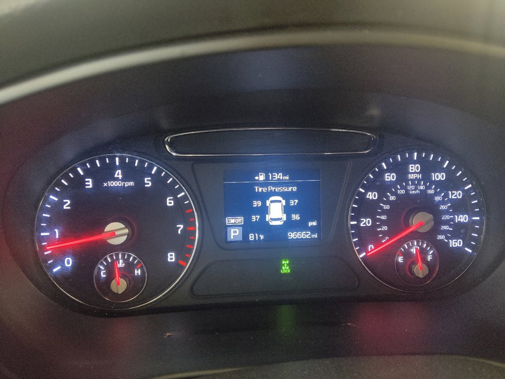 Used 2019 Kia Sorento AWD V6 image 23