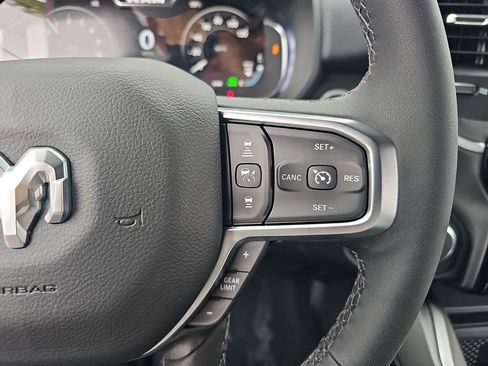 New 2026 RAM 1500 4x4 Crew Cab image 17