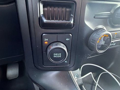 Used 2024 Ford F150 STX AWD/4WD image 18