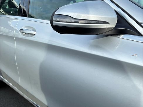 Used 2018 Mercedes-Benz C 300 4MATIC Sedan image 7