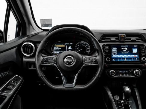 Used 2025 Nissan Versa SR w/ Trunk Package image 22