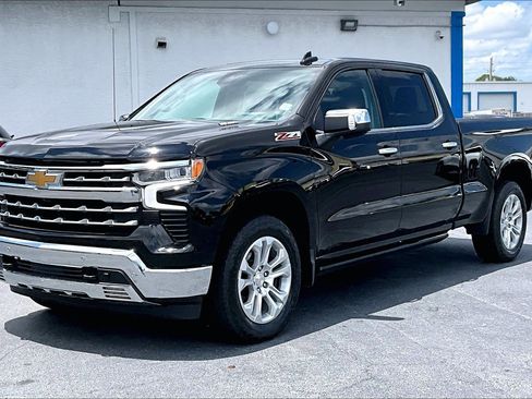 Certified 2022 Chevrolet Silverado 1500 LTZ w/ LTZ Premium Package AWD/4WD image 2