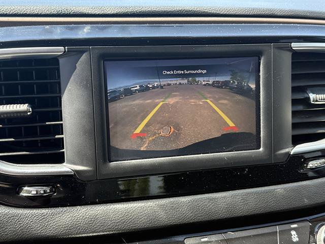 Used 2023 Chrysler Voyager LX FWD image 13