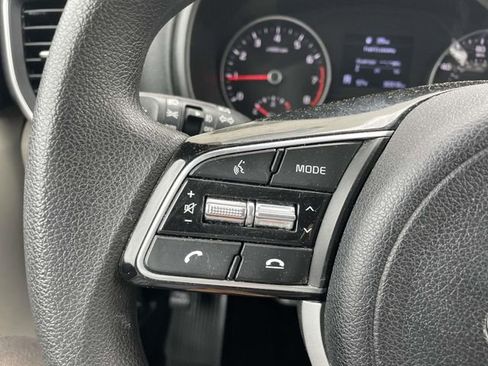 Used 2022 Kia Sportage LX image 29