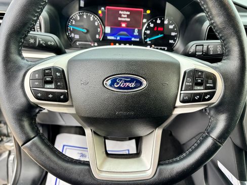 Used 2021 Ford Explorer XLT w/ Equipment Group 202A image 20