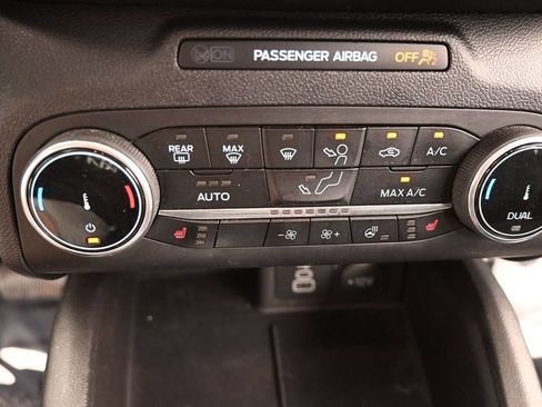 Used 2024 Ford Escape Active AWD/4WD image 30