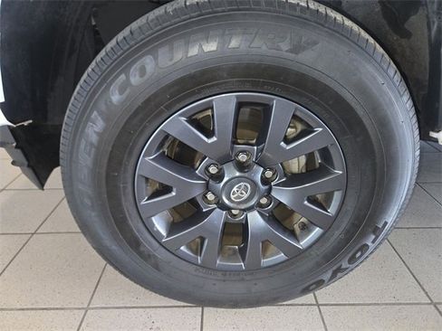 Used 2023 Toyota Tacoma SR5 image 10