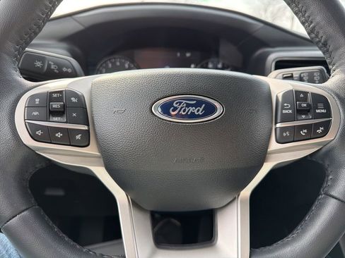 Used 2023 Ford Explorer XLT w/ Equipment Group 202A image 12
