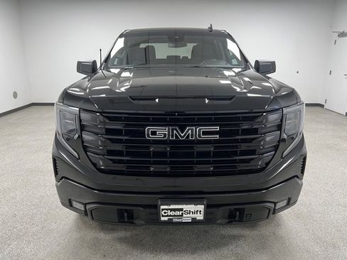 Used 2023 GMC Sierra 1500 Elevation image 3