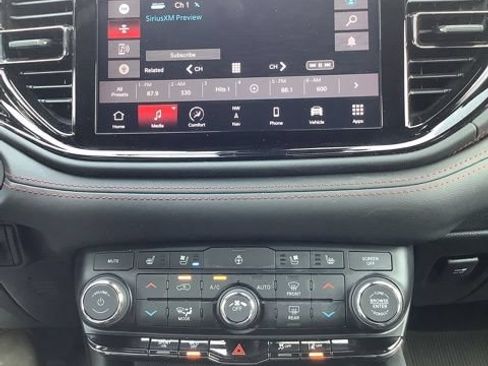 Used 2023 Dodge Durango R/T AWD/4WD image 24