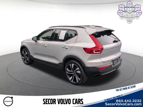 Used 2023 Volvo XC40 B5 Ultimate w/ Protection Package Premier AWD/4WD image 9
