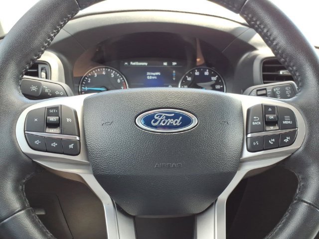Used 2023 Ford Explorer XLT AWD/4WD image 27