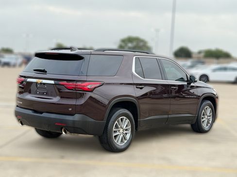 Used 2023 Chevrolet Traverse LT FWD image 8