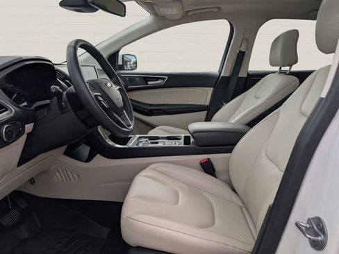 Used 2022 Ford Edge Titanium AWD/4WD image 12
