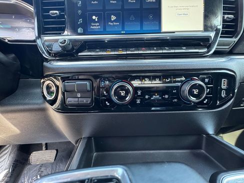 Used 2025 Chevrolet Silverado 1500 LTZ AWD/4WD image 29