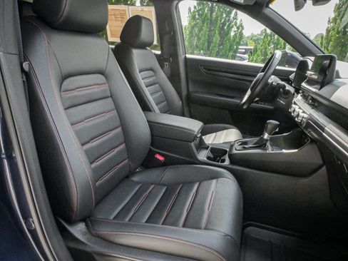Used 2025 Honda CR-V Sport-L image 32