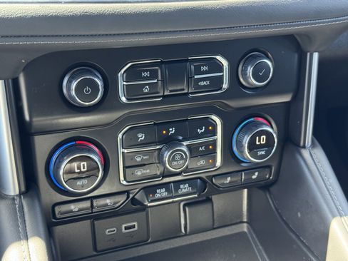 Used 2024 Chevrolet Tahoe LT image 22