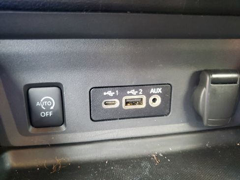 Used 2025 Nissan Sentra SV FWD image 22