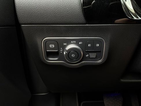 Used 2025 Mercedes-Benz GLA 250 image 26