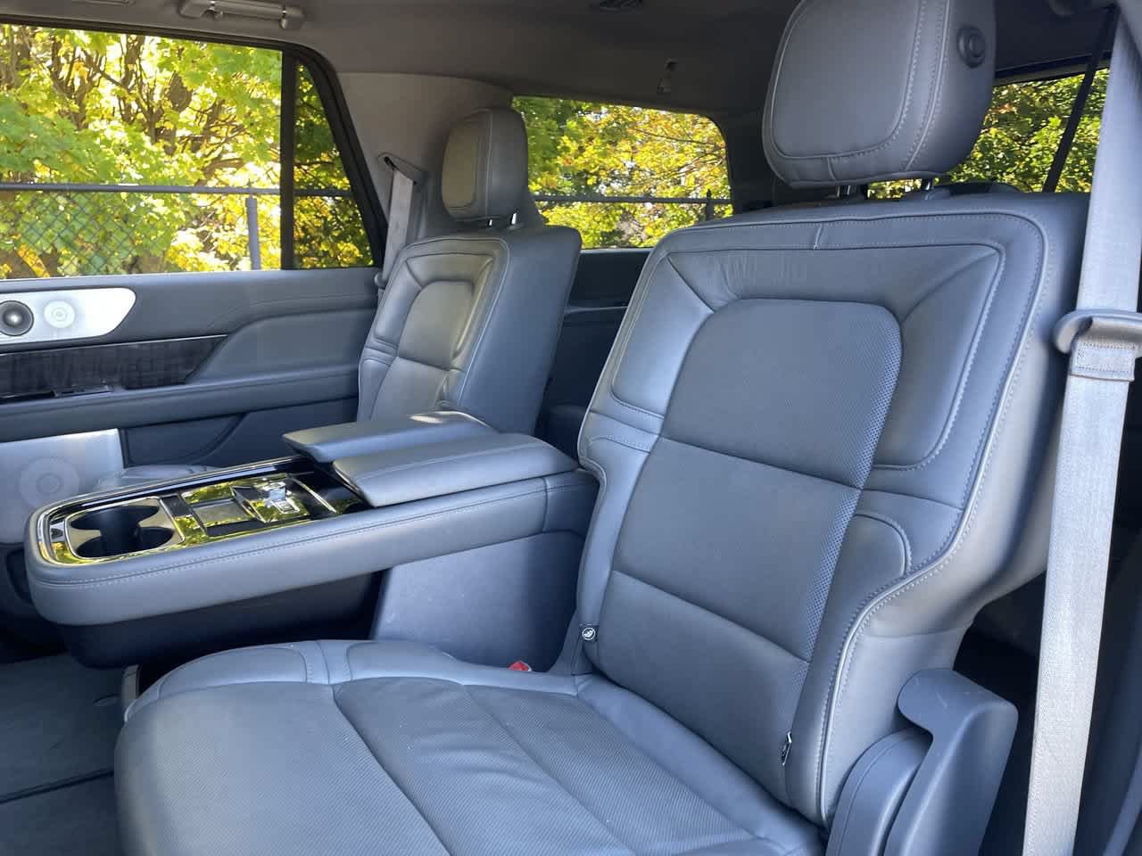 Used 2019 Lincoln Navigator Reserve AWD/4WD image 20