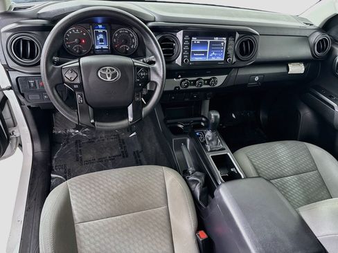 Used 2022 Toyota Tacoma SR RWD image 17