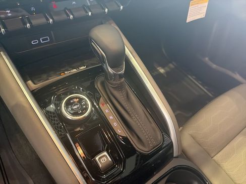 New 2026 Chevrolet Colorado ZR2 w/ Technology Package image 9