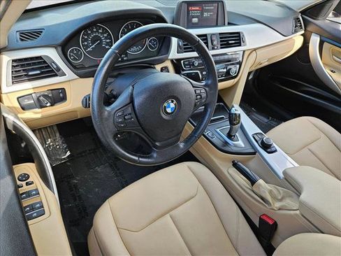 Used 2018 BMW 320i Sedan image 9