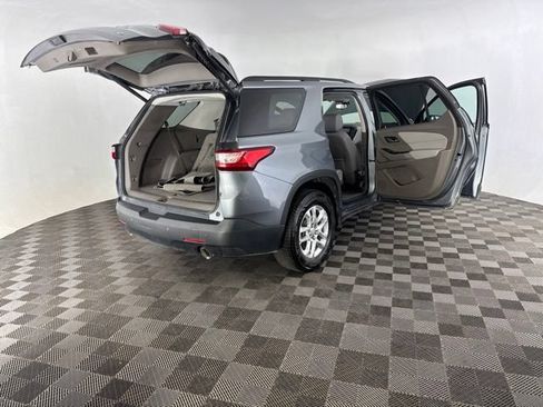 Used 2020 Chevrolet Traverse LT AWD/4WD image 18